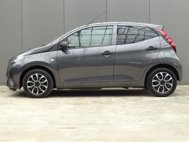 Toyota AYGO 1.0 VVT-i x-fun * EXTRA GETINT GLAS * VOLLE TANK !!