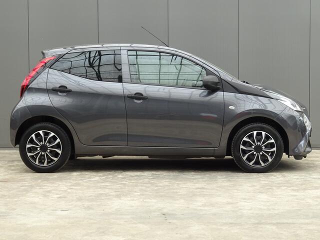 Toyota AYGO 1.0 VVT-i x-fun * EXTRA GETINT GLAS * VOLLE TANK !!