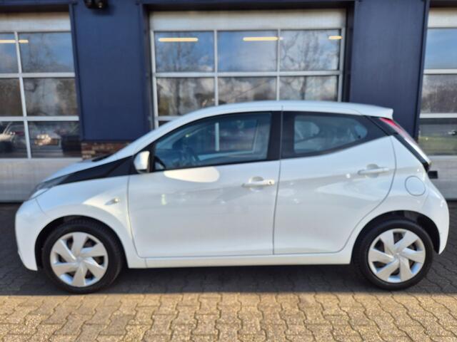 Toyota AYGO 1.0 VVT-I X-PLAY, Camera, Carplay, ALL In prijs!