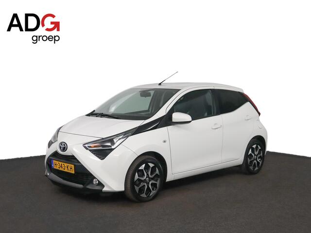 Toyota AYGO 1.0 VVT-i x-joy | Apple Carplay/Android Auto | Climate Control | Lichtmetalen Velgen | Parkeercamera |