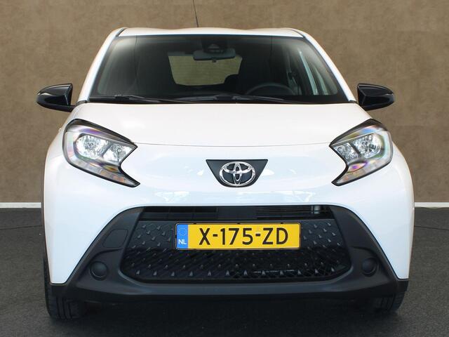 Toyota AYGO X 1.0 VVT-i MT Play - ORIGINEEL NEDERLANDSE AUTO - APPLE CARPLAY/ANDROID AUTO - AIRCO - MULTIMEDIAVOORBEREIDING - CRUISE CONTROL - ACHTERUITRIJCAMERA