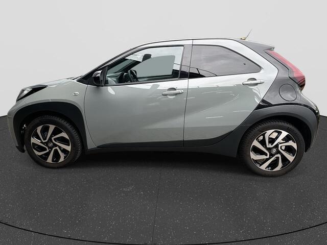 Toyota AYGO X 1.0 VVT-i S-CVT first Bi tone | 4 seizoen | Rijklaar