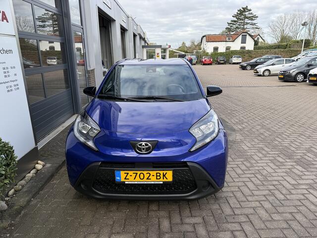 Toyota AYGO X 1.0 VVT-i S-CVT Play
