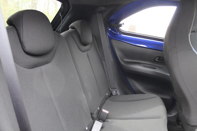 Toyota AYGO X 1.0 VVT-i MT Envy | Rijklaar | Stoelverw. | PDC | Keyless | DAB+ | Apple/Android | Adap. Cruise | Clima | Camera