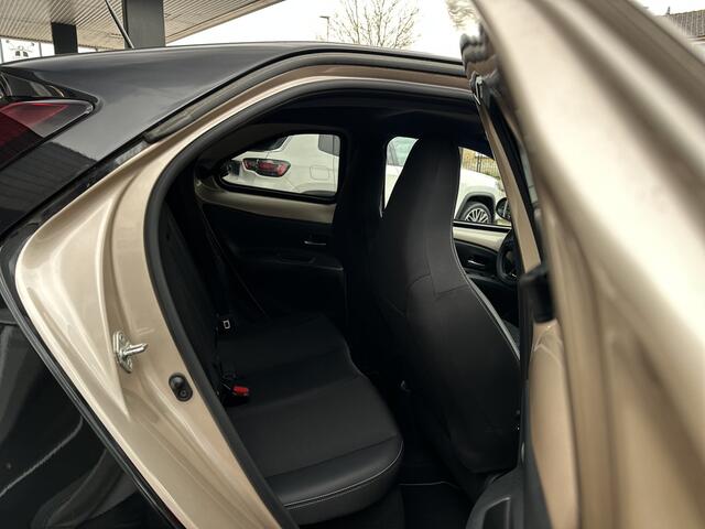 Toyota AYGO X 1.0 VVT-i S-CVT Premium Automaat JBL/Navi/Camera/Stoel verwarming