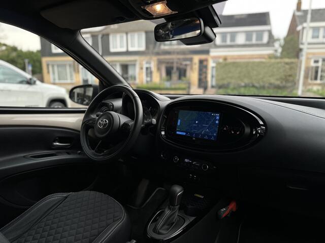 Toyota AYGO X 1.0 VVT-i S-CVT Premium Automaat JBL/Navi/Camera/Stoel verwarming