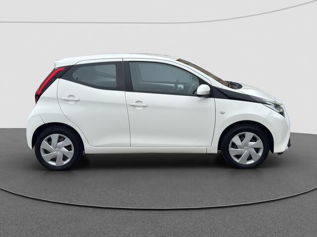 Toyota AYGO 1.0 VVT-i x-play | Automaat | Airco | LED | Bluetooth