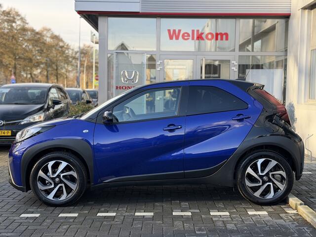 Toyota AYGO X 1.0 VVT-i MT Pulse | GEEN AFLEVERKOSTEN | Apple/Android, Cruise control, Lichtmetalen velgen 17", Voorstoelen verwarmd