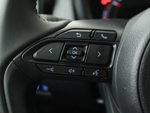 Toyota AYGO X 1.0 VVT-i MT Play | All-season banden | Apple CarPlay / Android Auto (Navigatie) |