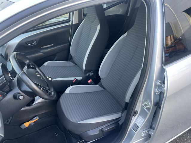 Toyota AYGO 1.0 VVT-i x-first