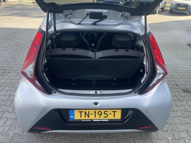 Toyota AYGO 1.0 VVT-i x-first