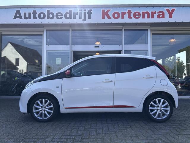 Toyota AYGO 1.0 VVT-i x-joy automaat/carplay met camera/navi/auto airco/top occasion