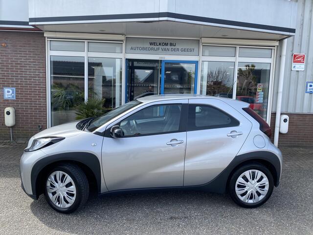 Toyota AYGO X 1.0 VVT-i S-CVT Play