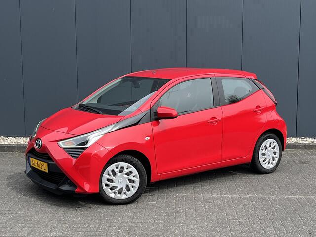 Toyota AYGO 1.0 VVT-i x-play