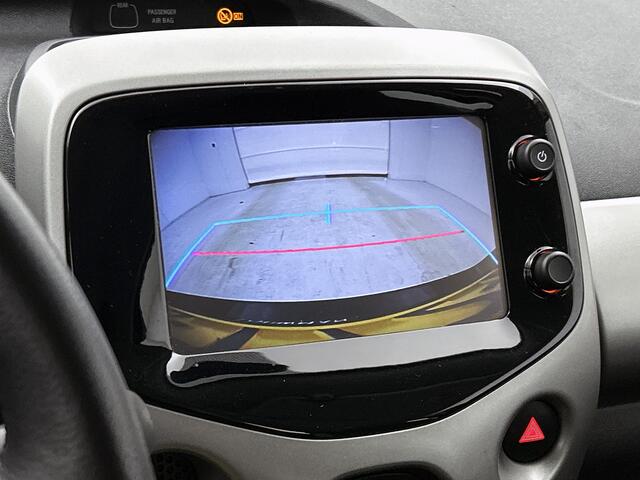 Toyota AYGO 1.0 VVT-i x-play | Camera | Dealeronderhouden |