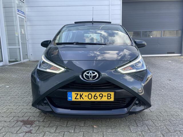 Toyota AYGO 1.0 VVT-i x-play Cabrio