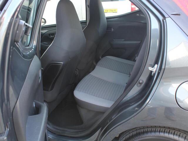 Toyota AYGO 1.0 VVT-i x-play limited | ACHTERUITRIJ CAMERA | APPLE CARPLAY/ANDROID AUTO |