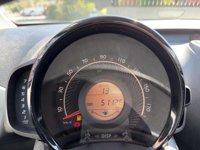 Toyota AYGO 1.0 VVT-i x-play Airco | Apple Carplay/Android Auto