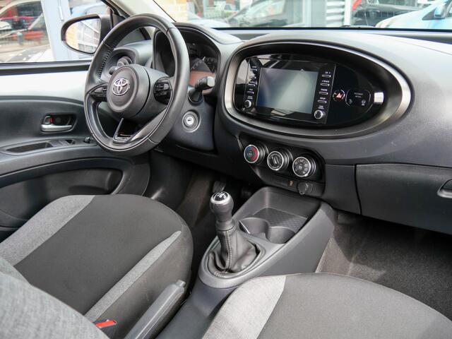 Toyota AYGO X 1.0 VVT-i MT Play | CAMERA | CARPLAY | CRUISE CONTROL |