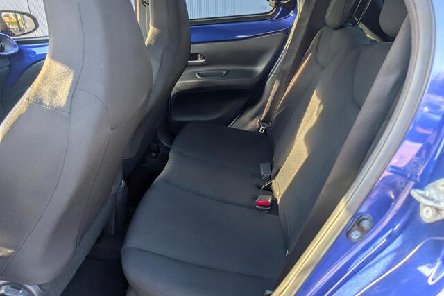 Toyota AYGO X 1.0 VVT-i S-CVT Envy Adaptieve cruise control, achteruitrij camera, navigatie Apple Carplay/Android Auto,