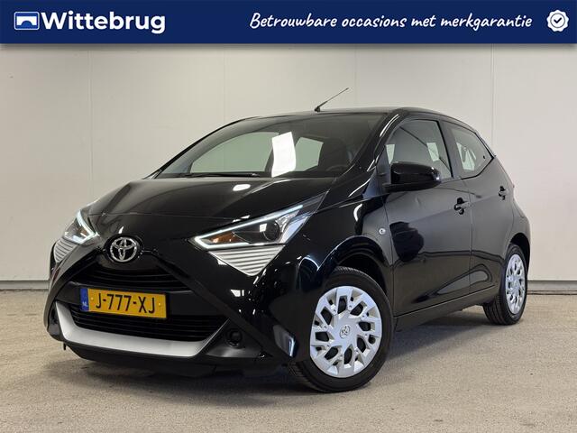 Toyota AYGO 1.0 VVT-i x-play Apple Carplay/Android Auto | Achteruitrijcamera!