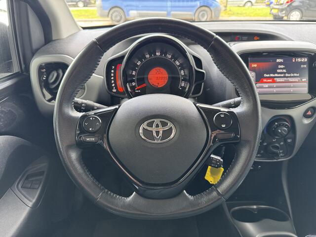Toyota AYGO 1.0 VVT-i x-play Apple Carplay/Android Auto | Achteruitrijcamera!
