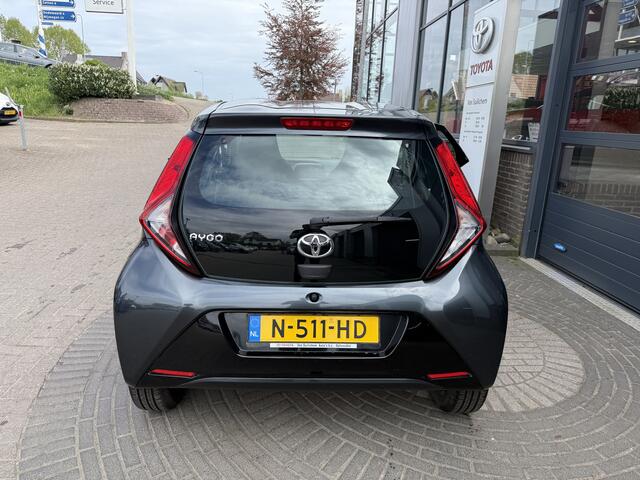 Toyota AYGO 1.0 VVT-i x-cite