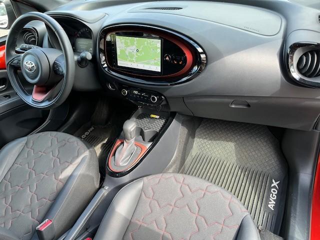Toyota AYGO X 1.0 VVT-i S-CVT Envy | Parkeersensoren | Carplay | Stoelverwarming | Licht metalen velgen | Keyless entry |