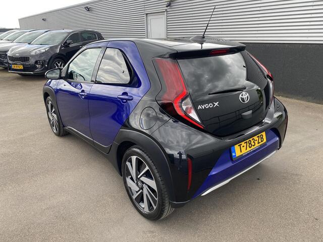 Toyota AYGO X 1.0 VVT-i MT Envy 1e eign. Navigatie, JBL audio, Apple CarPlay/Android Auto, achteruitrij camera, draadloze telefoonlader, Nederlandse auto!