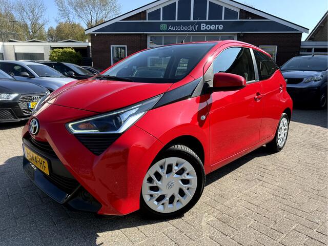 Toyota AYGO 1.0 VVT-i x-play Camera, App Connect