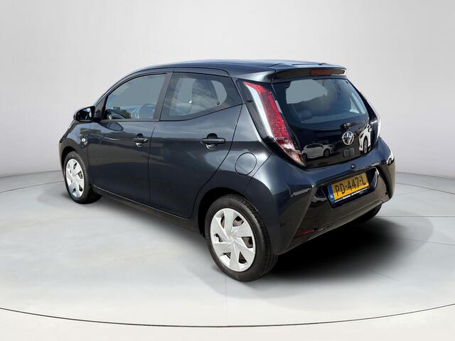Toyota AYGO 1.0 VVT-i x-play **NAVIGATIE/ AIRCO/ BEGRENZER**