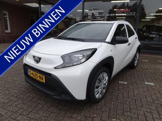 toyota-aygo-x-1.0-vvt-i-mt-airco---