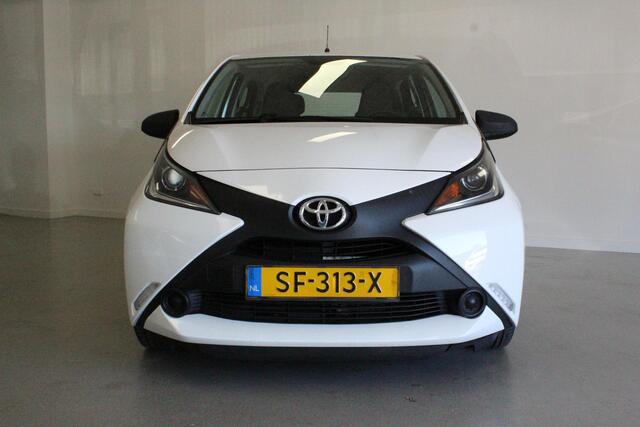 Toyota AYGO 1.0 VVT-i x-fun | 5-DEUR | AIRCO | ELEK-RAMEN | LED | NL-AUTO+N.A.P! | CPV | TEL/MEDIA | AUX |