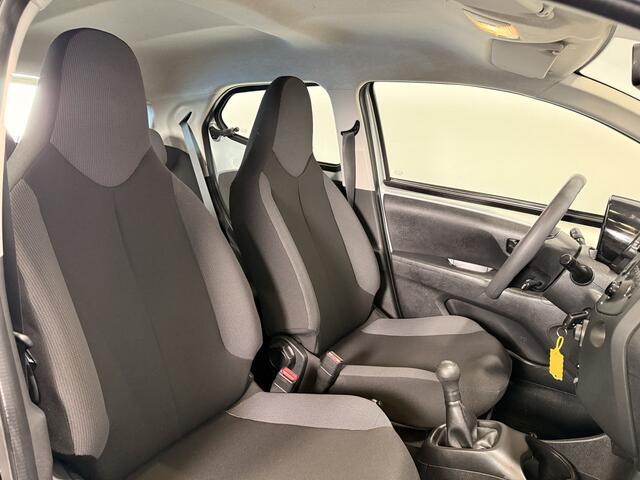 Toyota AYGO 1.0 VVT-i x-fun | Zeer lage Km stand | Airco | Dealeronderhouden |