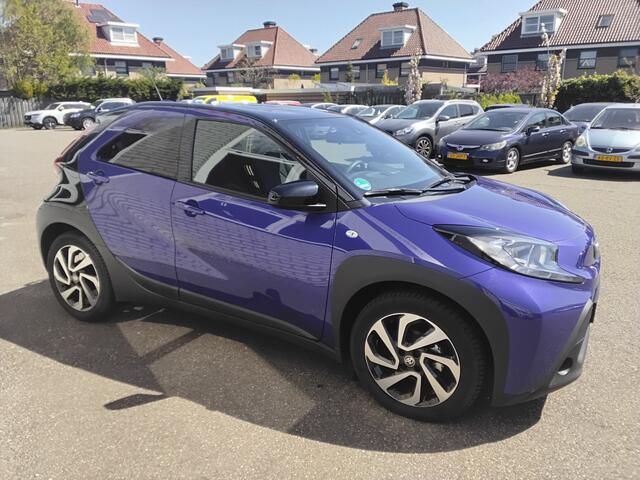 Toyota AYGO X 1.0 VVT-i MT Pulse Bi Tone android/apple car play camera