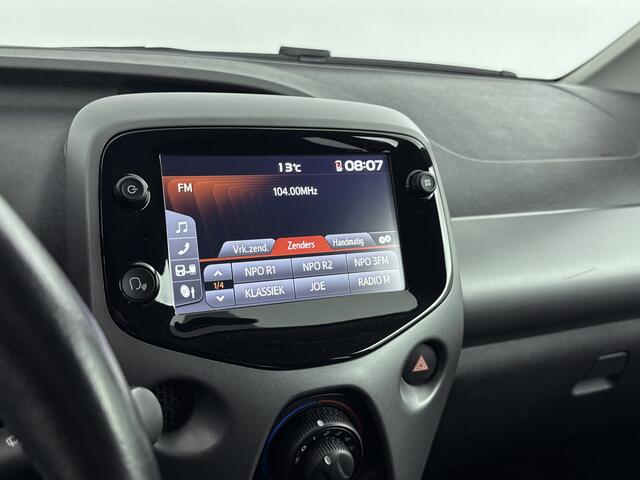 Toyota AYGO 1.0 VVT-i x-play | Apple Carplay-Android Auto | Achteruitrijcamera | NL-Auto |