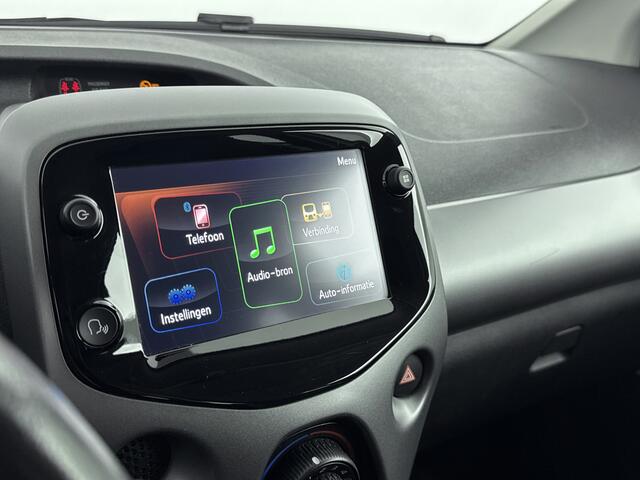 Toyota AYGO 1.0 VVT-i x-play | Apple Carplay-Android Auto | Achteruitrijcamera | NL-Auto |
