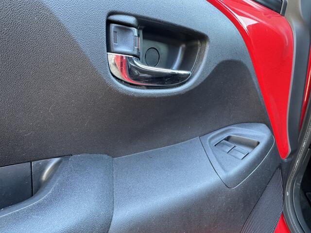 Toyota AYGO 1.0 VVT-i x-play | Android Auto & Apple Carplay | DAB | Achterui