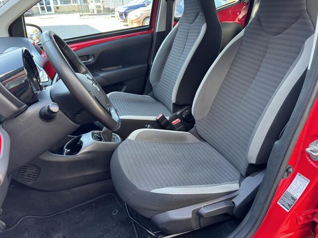 Toyota AYGO 1.0 VVT-i x-play | Android Auto & Apple Carplay | DAB | Achterui