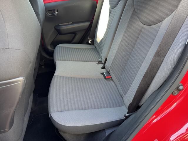 Toyota AYGO 1.0 VVT-i x-play | Android Auto & Apple Carplay | DAB | Achterui