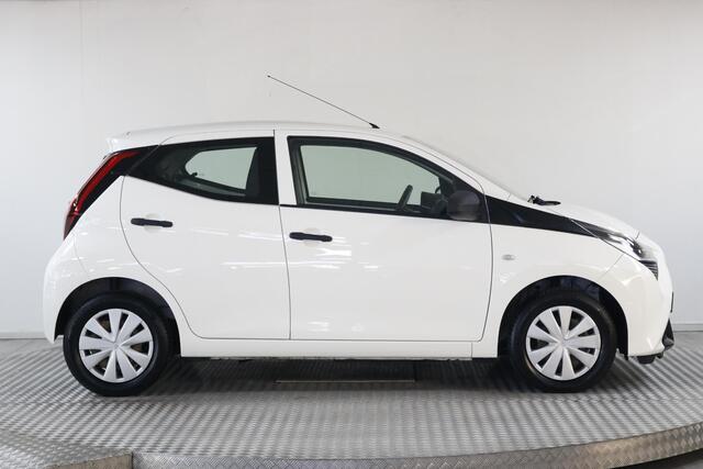Toyota AYGO 1.0 VVT-i x-fun All-Seasons | Airco | Bluetooth | Elek. ramen.