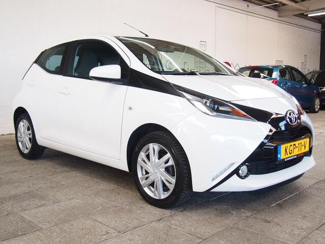 Toyota AYGO 1.0 VVT-i x-play Camera (APK:Nieuw) Incl.Garantie