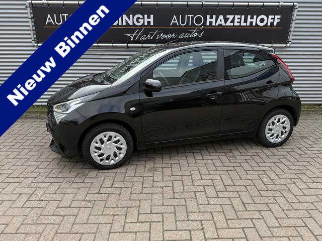 Toyota AYGO 1.0 VVT-i x-play Als Nieuw!!! | Camera | Airco | Bluetooth | Apple Carplay/Android Auto | Elekt. Spiegels | RIJKLAARPRIJS INCL 12 MAANDEN GARANTIE EN BEURT