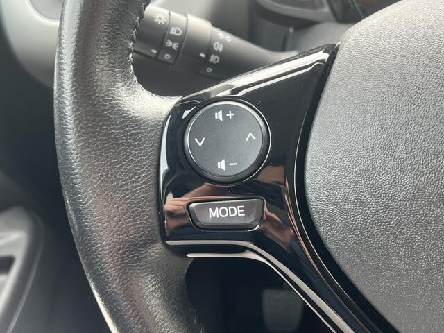 Toyota AYGO 1.0 VVT-i x-nav | Navi | Camera