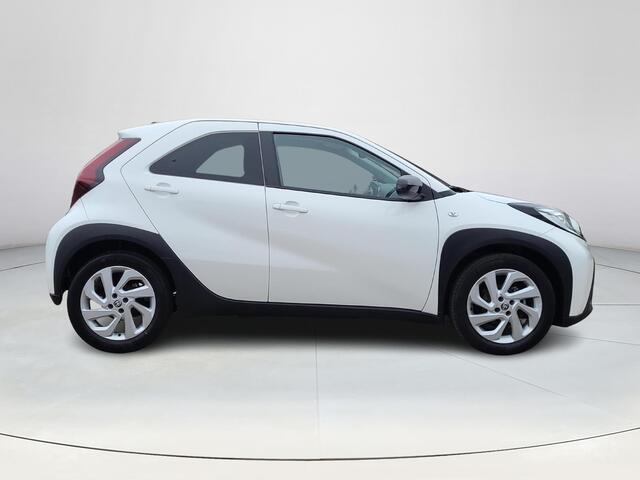 Toyota AYGO X 1.0 VVT-i MT first | Apple CarPlay | Climate Control | Stoelverwarming | Rijklaarprijs incl. garantie |
