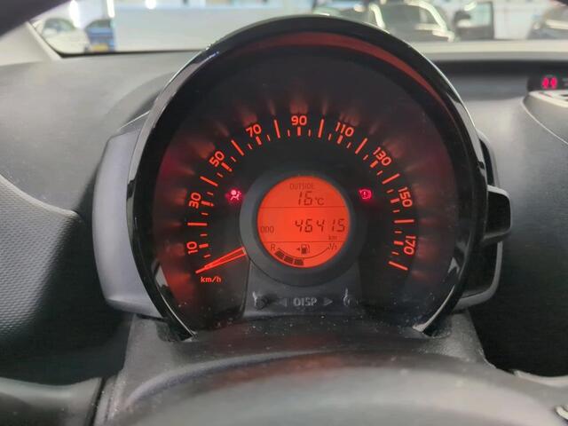 Toyota AYGO 1.0 VVT-i x-fun 1e Eigenaar | Dealer Onderh | BTW | NAP | Airco | Bluetooth | Elek Ramen | LED | Start/Stop | Hill-Hold