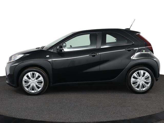 Toyota AYGO X 1.0 VVT-i MT Play | Bij aanschaf van deze auto 1e jaar gratis onderhoud ! |