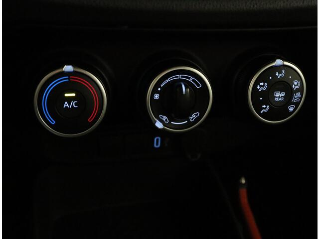 Toyota AYGO X 1.0 VVT-i MT Play | Bij aanschaf van deze auto 1e jaar gratis onderhoud ! |