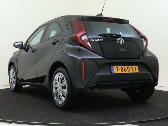 Toyota AYGO X 1.0 VVT-i MT Play