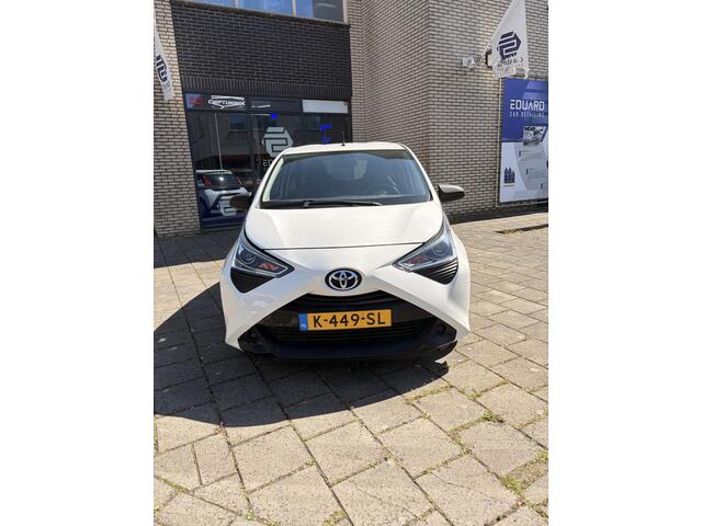 Toyota AYGO 1.0 VVT-i x-fun